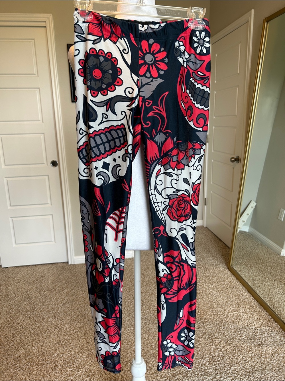 GearBunch Sugar Skull Day of the Dead Leggings Sz M Squat Proof